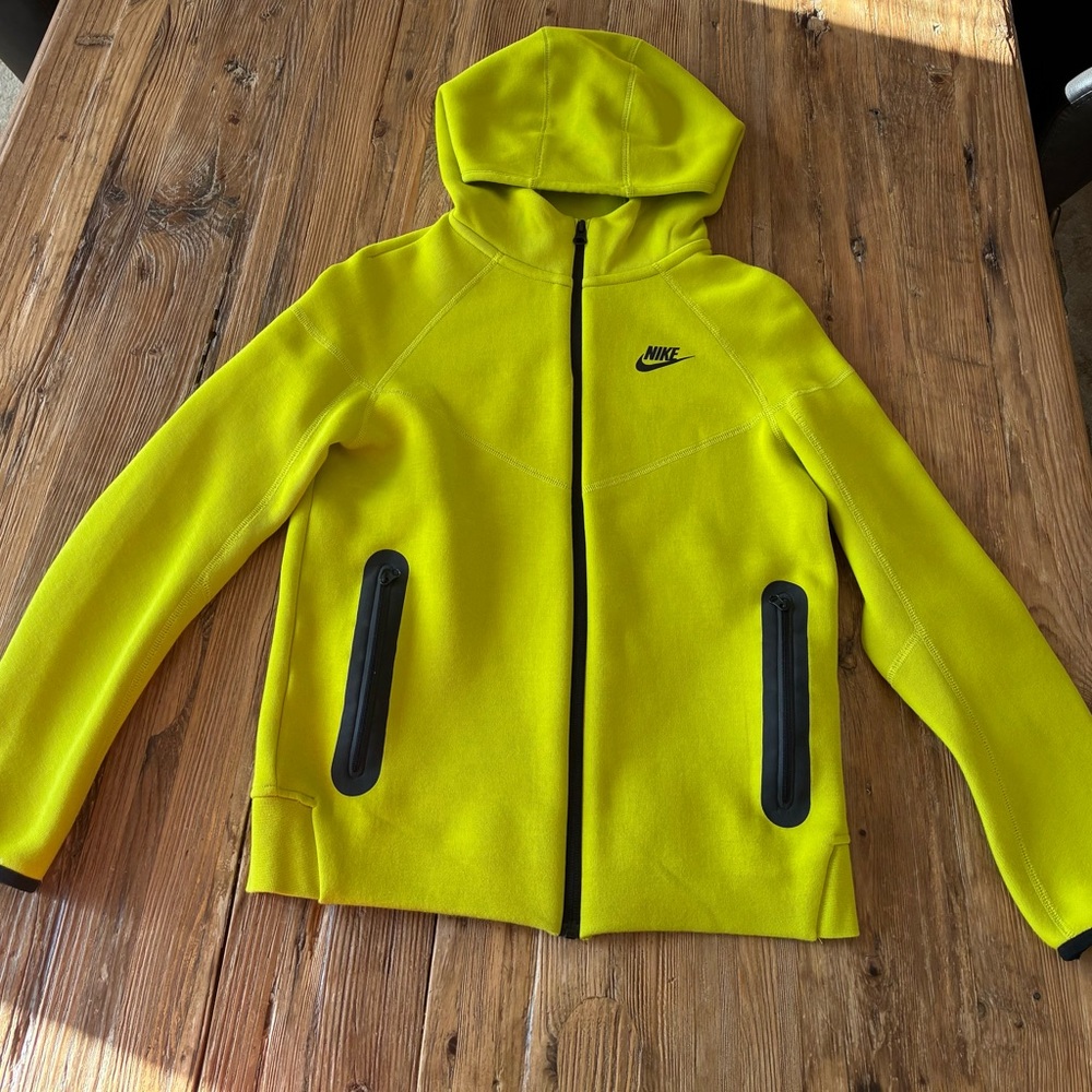 Nike Vibrant Neon Yellow Nike tech with Black Details